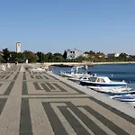 - Paklenica Riviera 35389 Seline