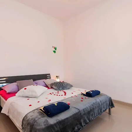 Апартаменты - Paklenica Riviera 35389