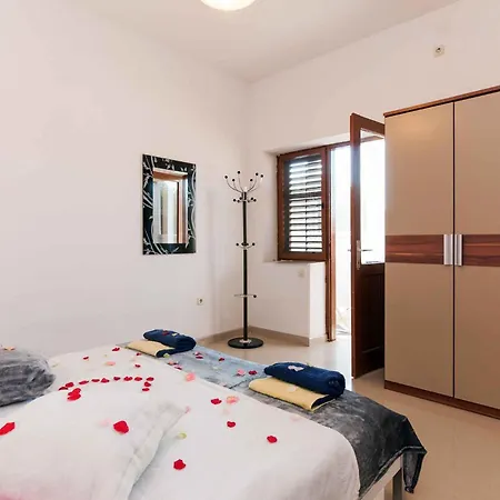 Апартаменты - Paklenica Riviera 35389 Селине