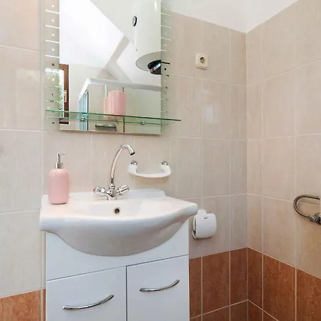 - Paklenica Riviera 35389 Апартаменты *