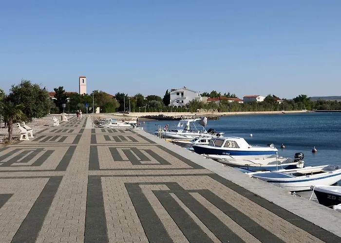 - Paklenica Riviera 35389 Селине